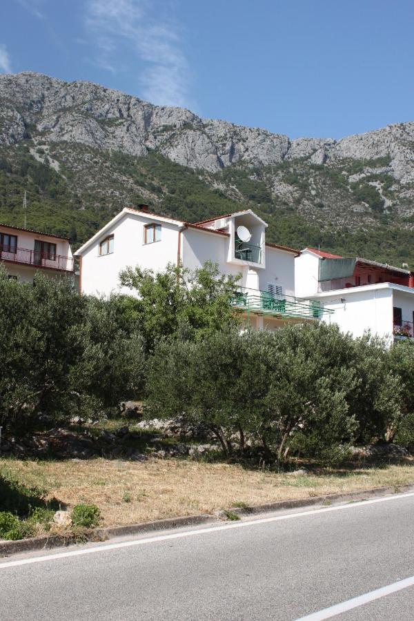 Apartments And Rooms With Parking Space Gradac, Makarska - 6819 Gradac  Exterior photo