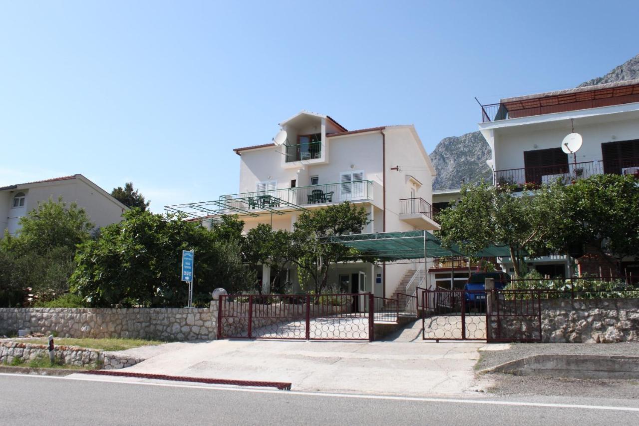 Apartments And Rooms With Parking Space Gradac, Makarska - 6819 Gradac  Exterior photo